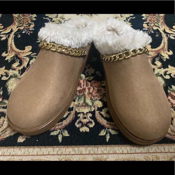 New GBG LOS ANGELES SLIPPERS SHOES size 8 GUESS - Picture 3 of 15